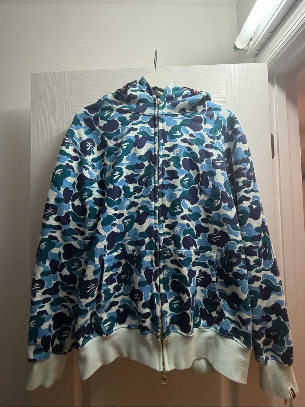 A Bathing Ape BAPE Men’s Camo Full Zip Up Hoodie Medium